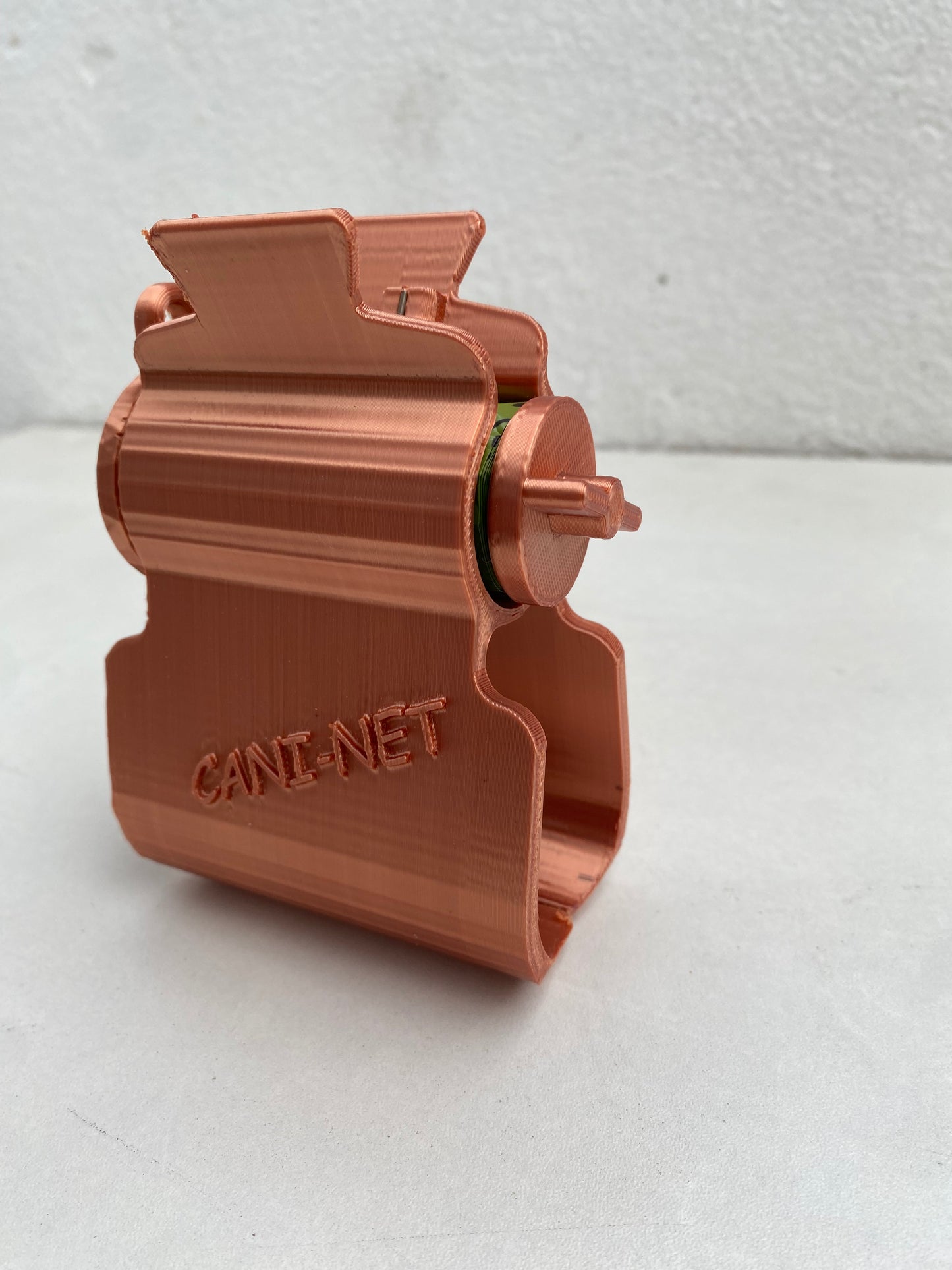 Ramasse crottes bronze